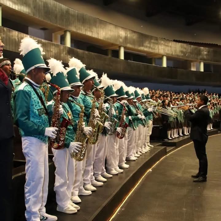 Imagen de la banda en acción
